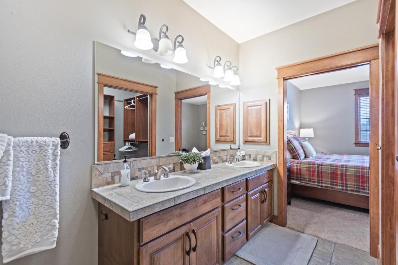 Fabulous Riverstone Retreat Coeur d'Alene Bagian luar foto