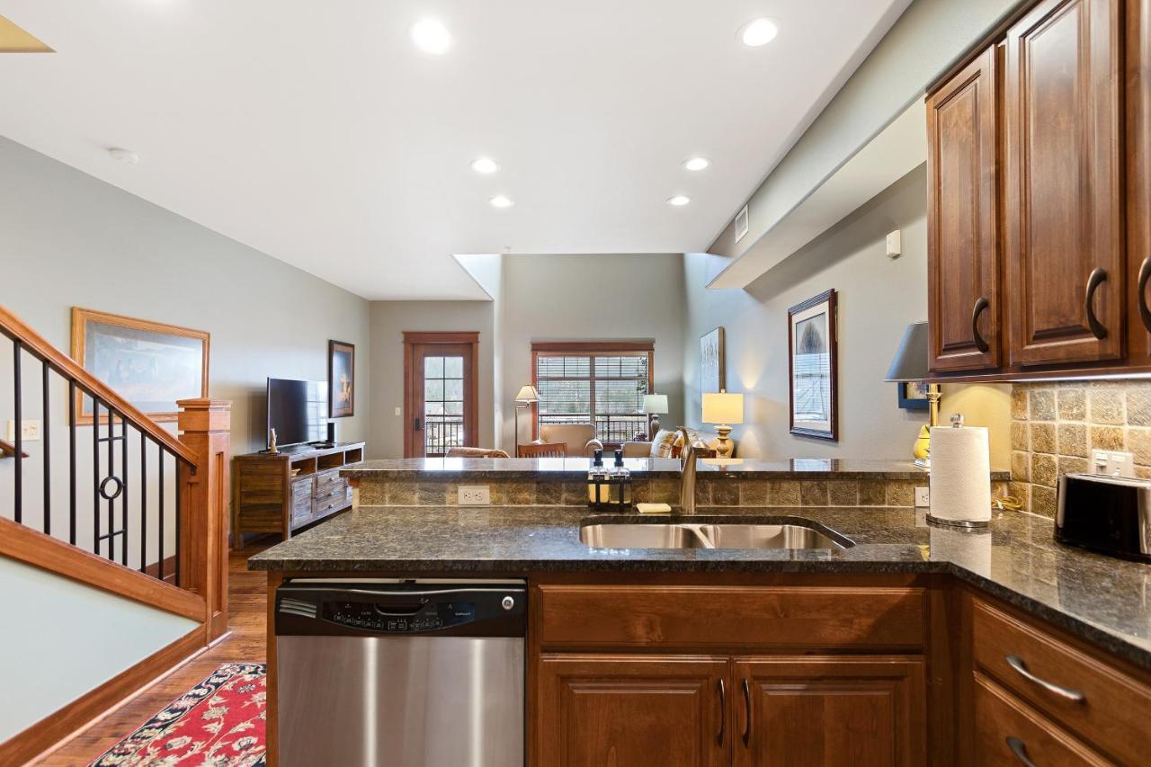 Fabulous Riverstone Retreat Coeur d'Alene Bagian luar foto